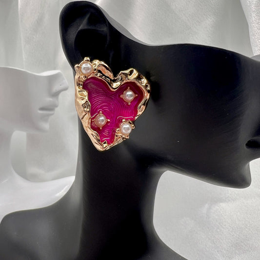 Elovra Heart Earrings