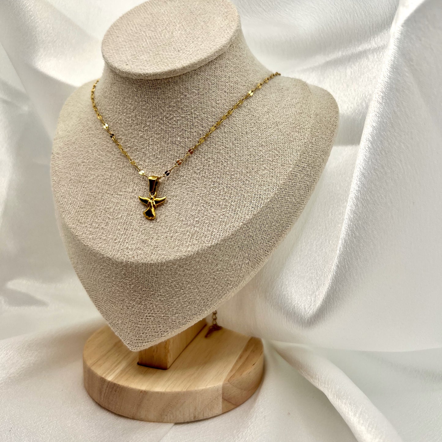 Seren Angel Necklace