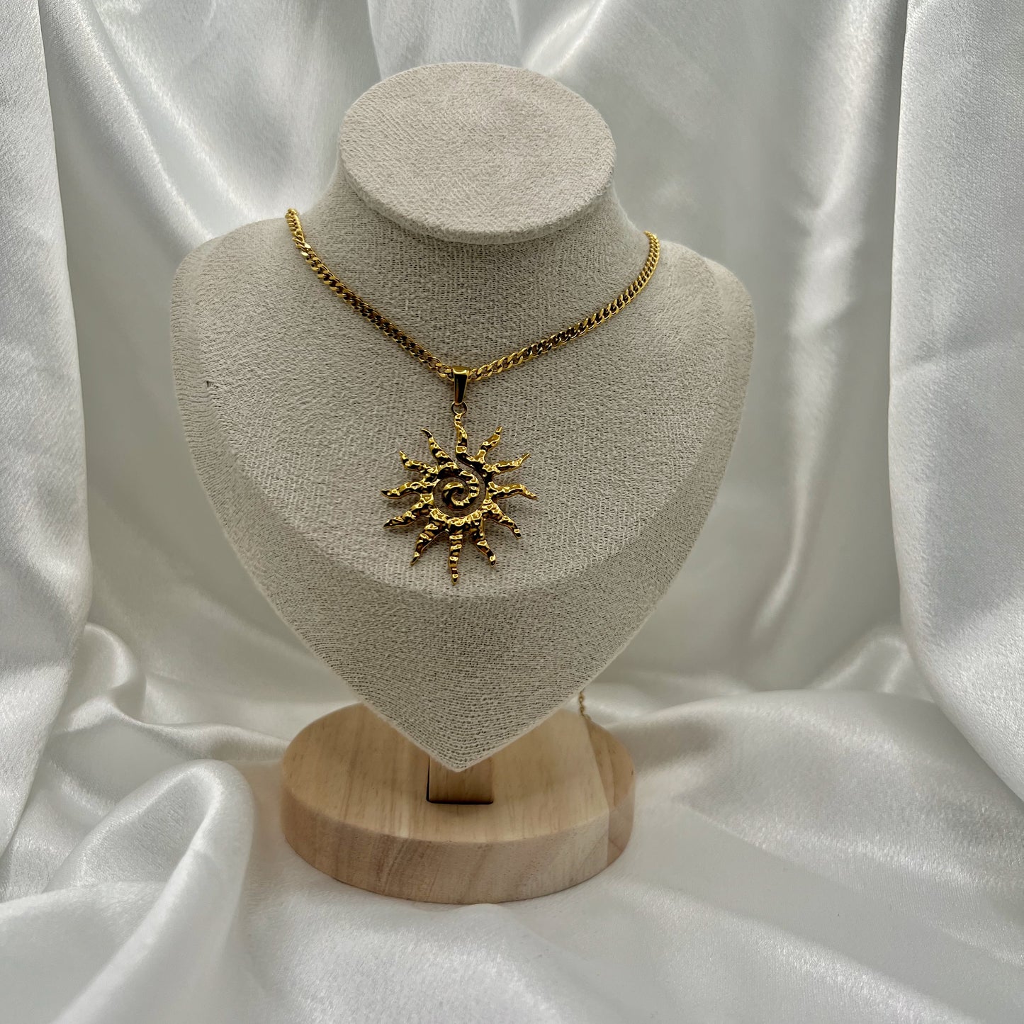 Solara Sunburst Necklace