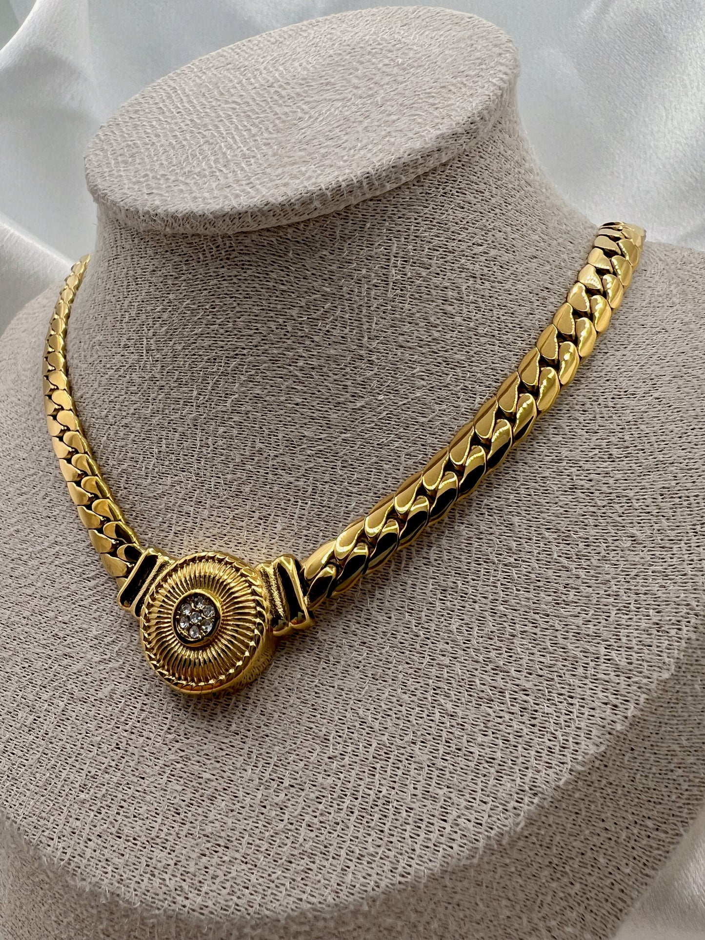 Althea Medallion Necklace