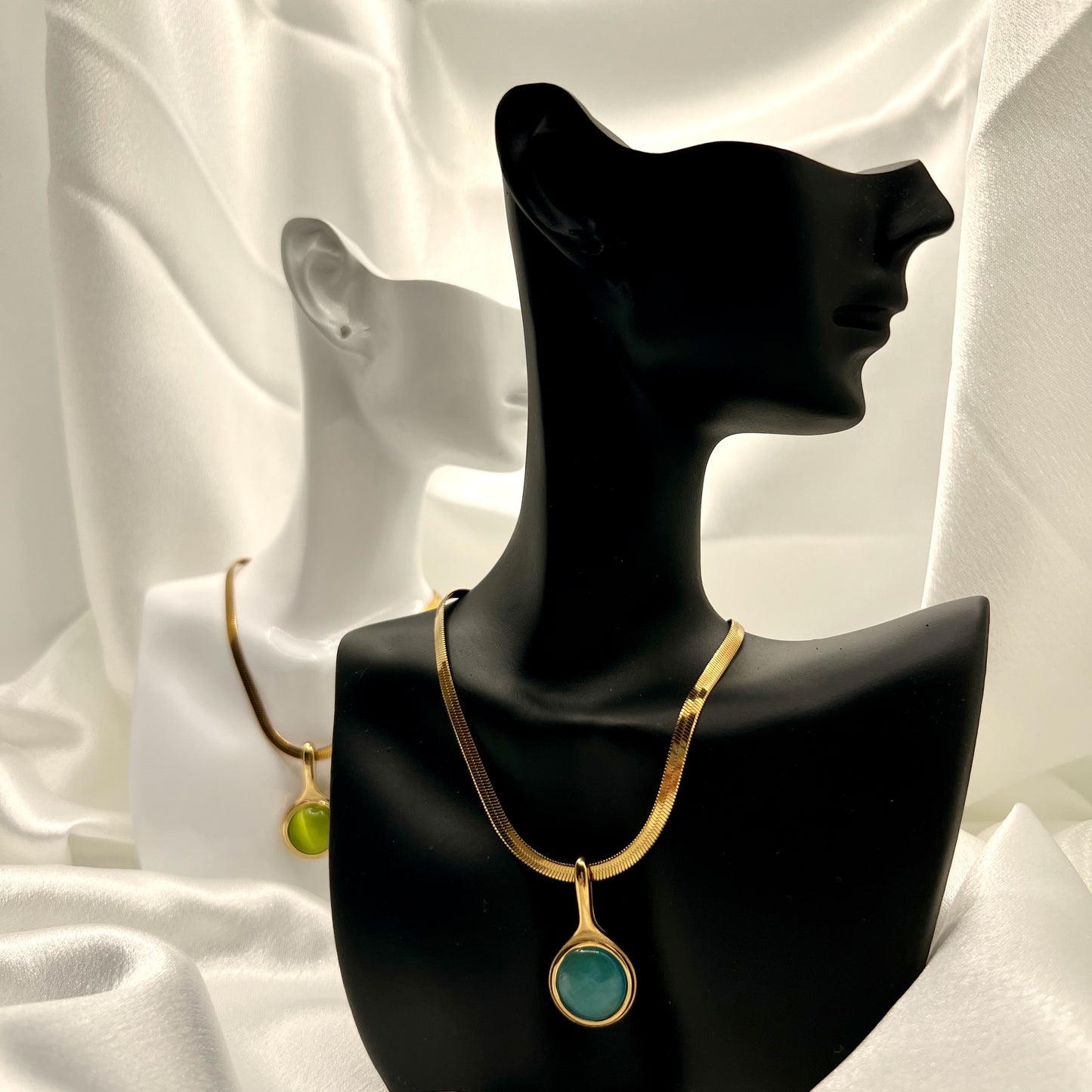 Elowen Gloss Stone Necklace - Olive Green & Ocean Blue