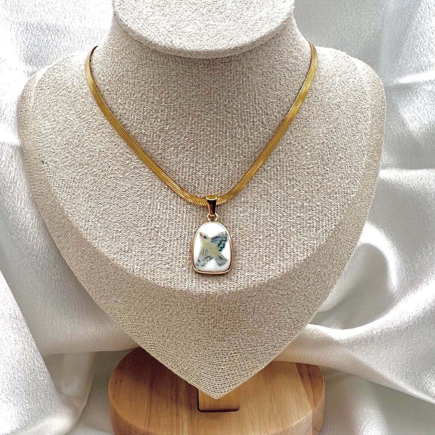 Elyra Dove Necklace
