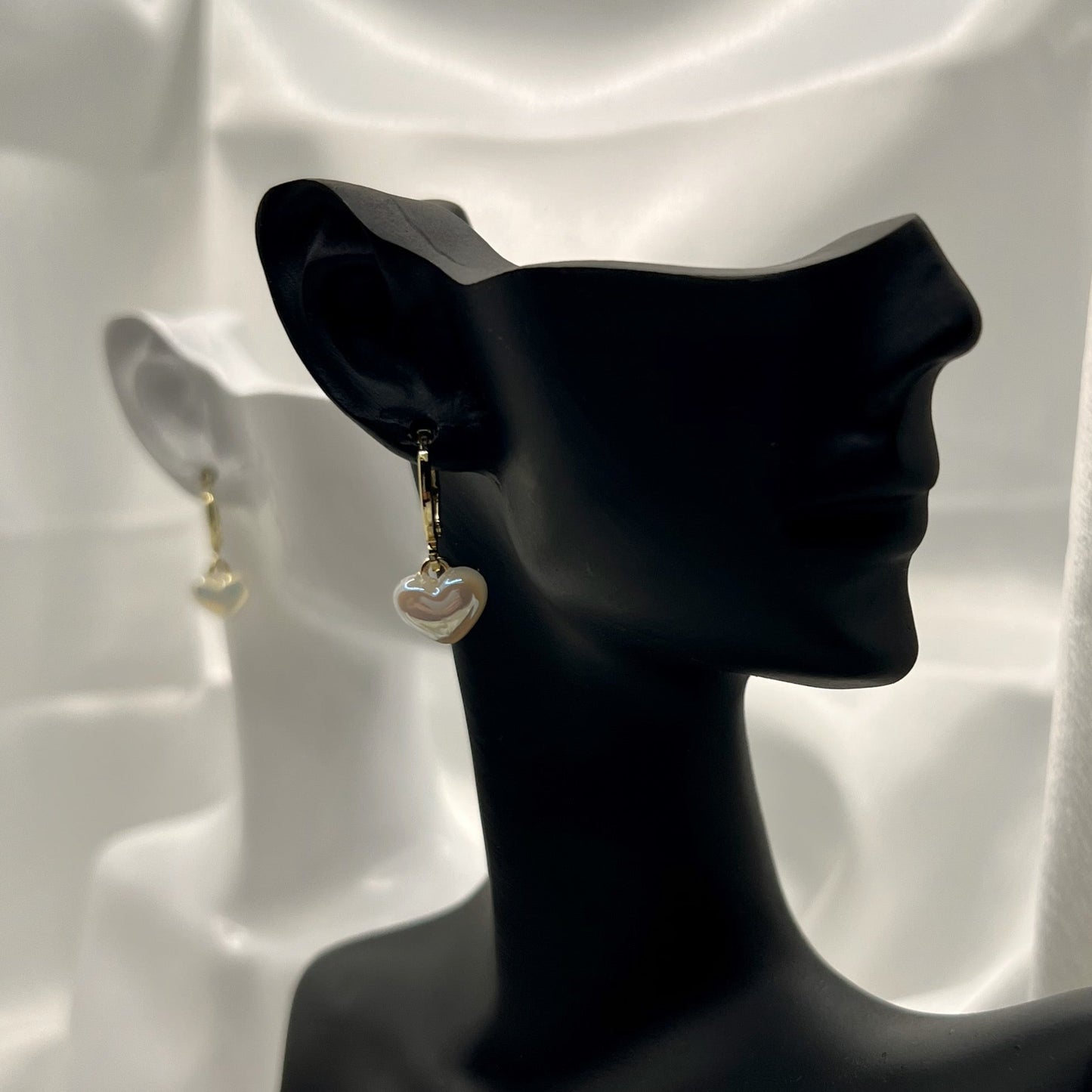 Lumi Pearl Heart Earrings