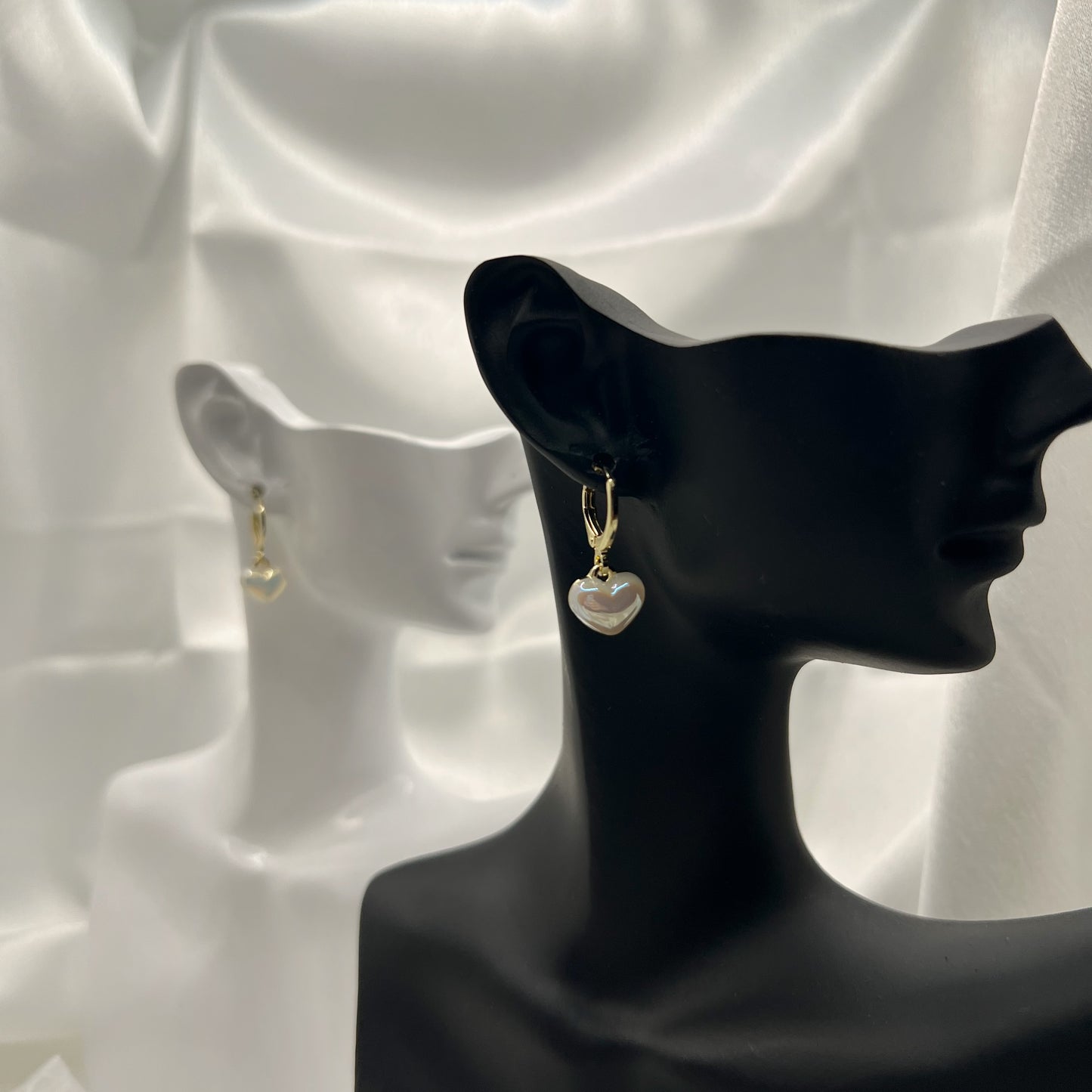 Lumi Pearl Heart Earrings