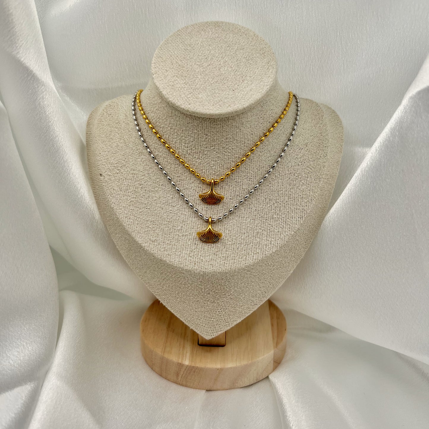 Nerina Mermaid Tail Necklace
