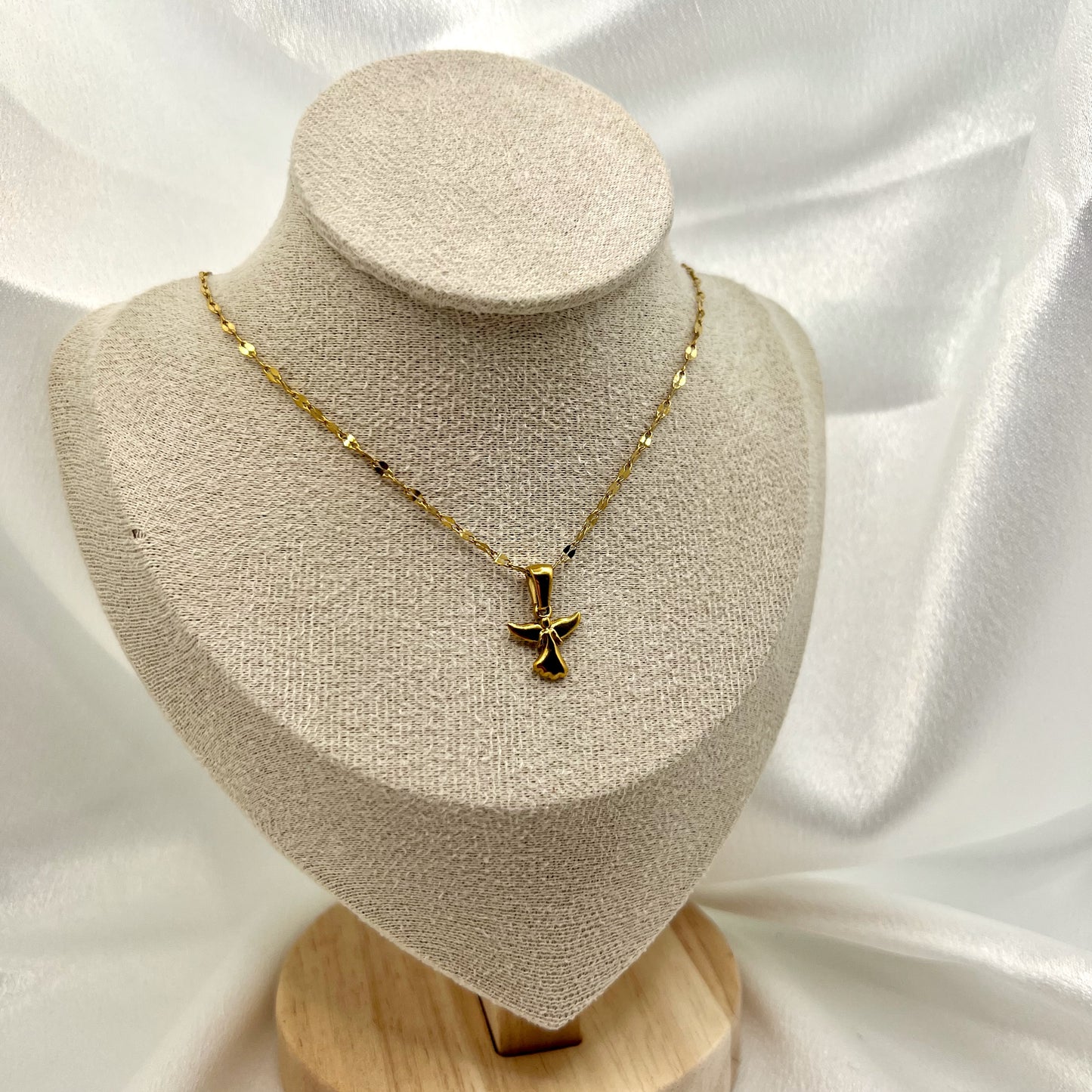 Seren Angel Necklace