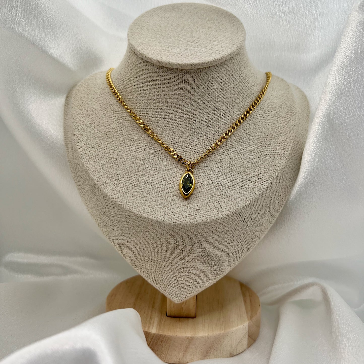 Vera Marquise Necklace