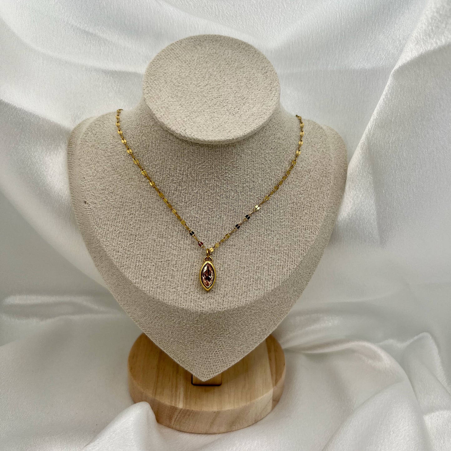Vera Marquise Necklace