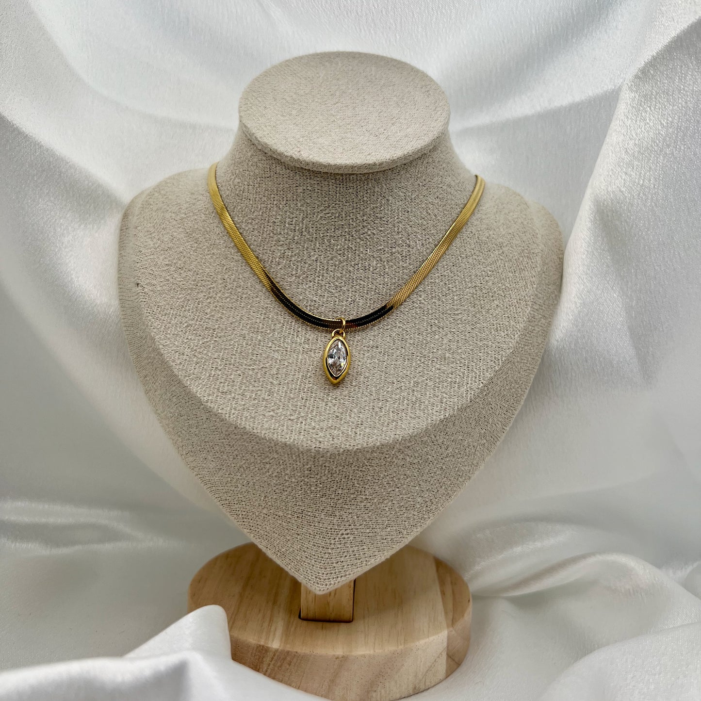 Vera Marquise Necklace